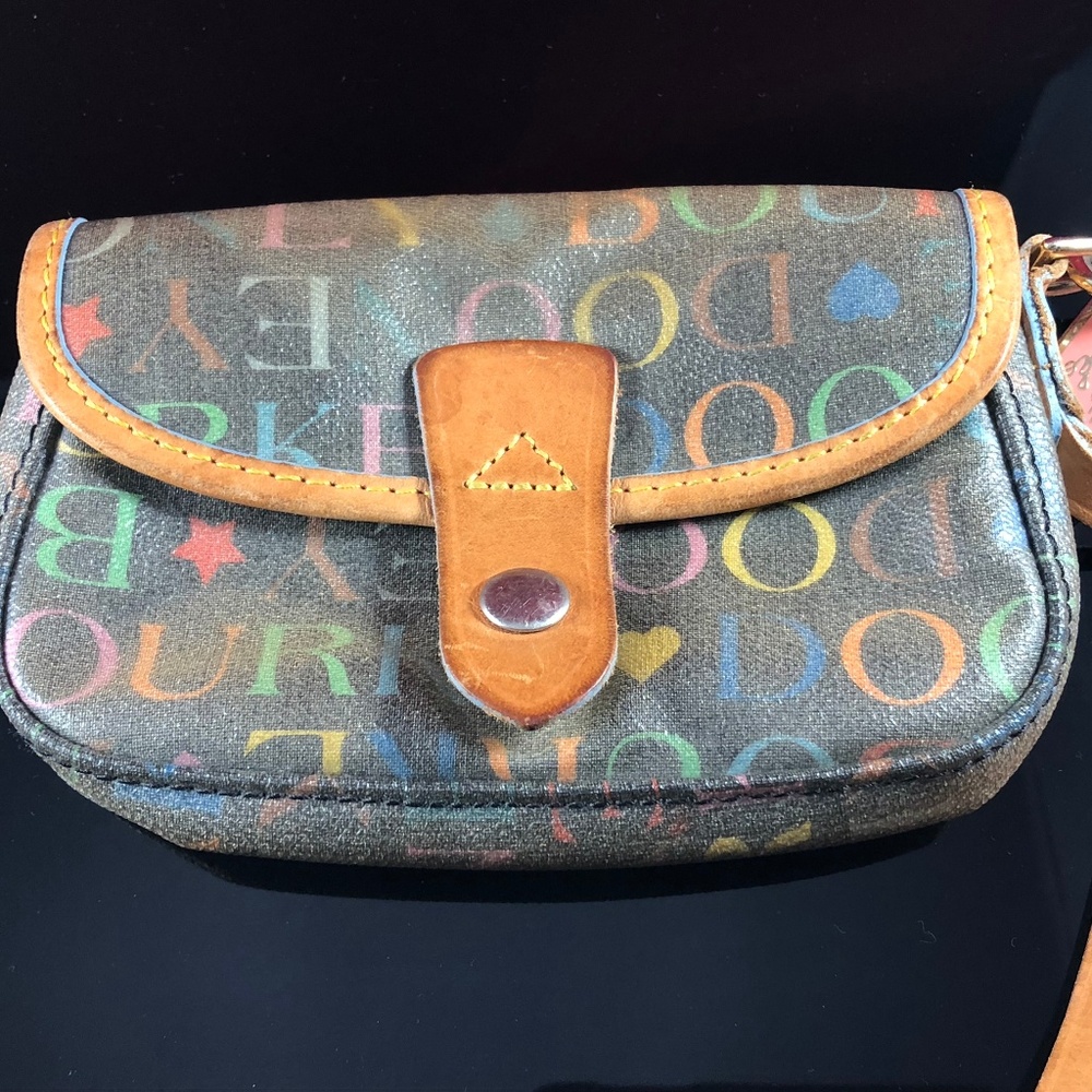 Retro Dooney & Bourke Black Multi Color Wristlet